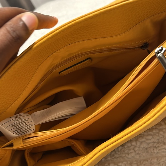 Ladyluckk Magnetic Snap Closure Satchel Bag - Yellow - Picture 4 of 7